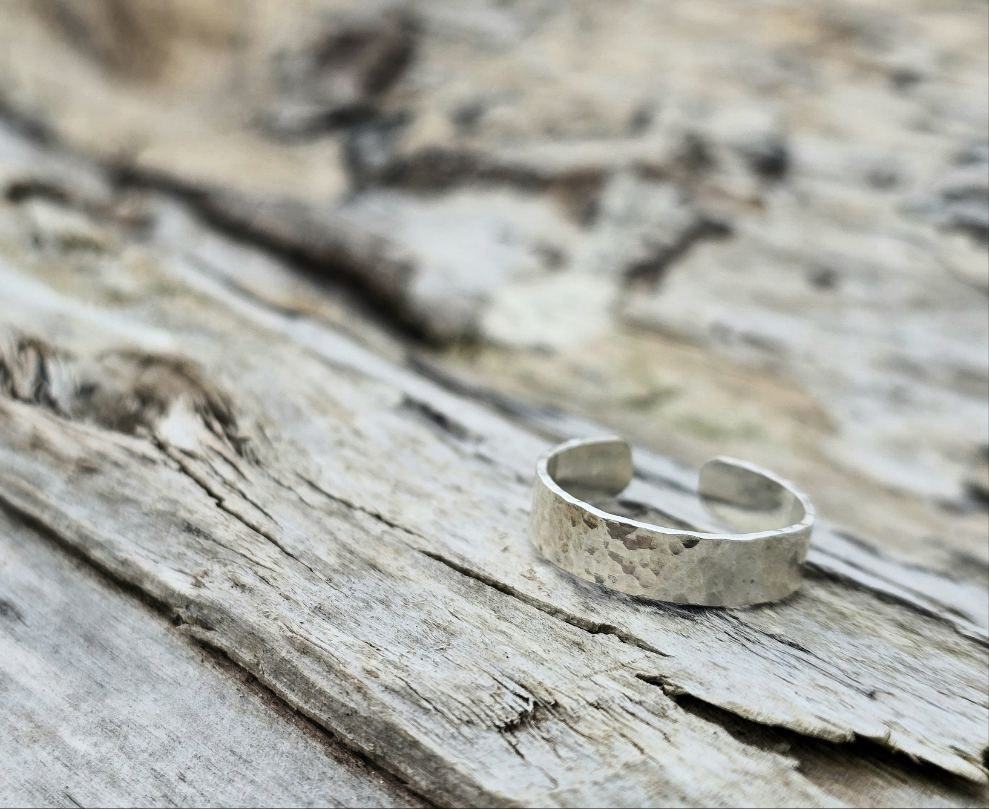 Adjustable Band Ring